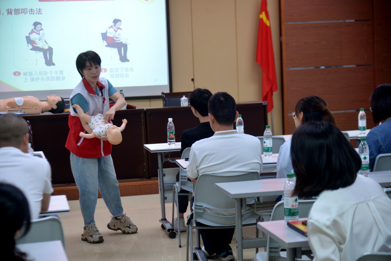 “救”在身边 机关先行 | 市住建局开展应急救护普及培训系列活动